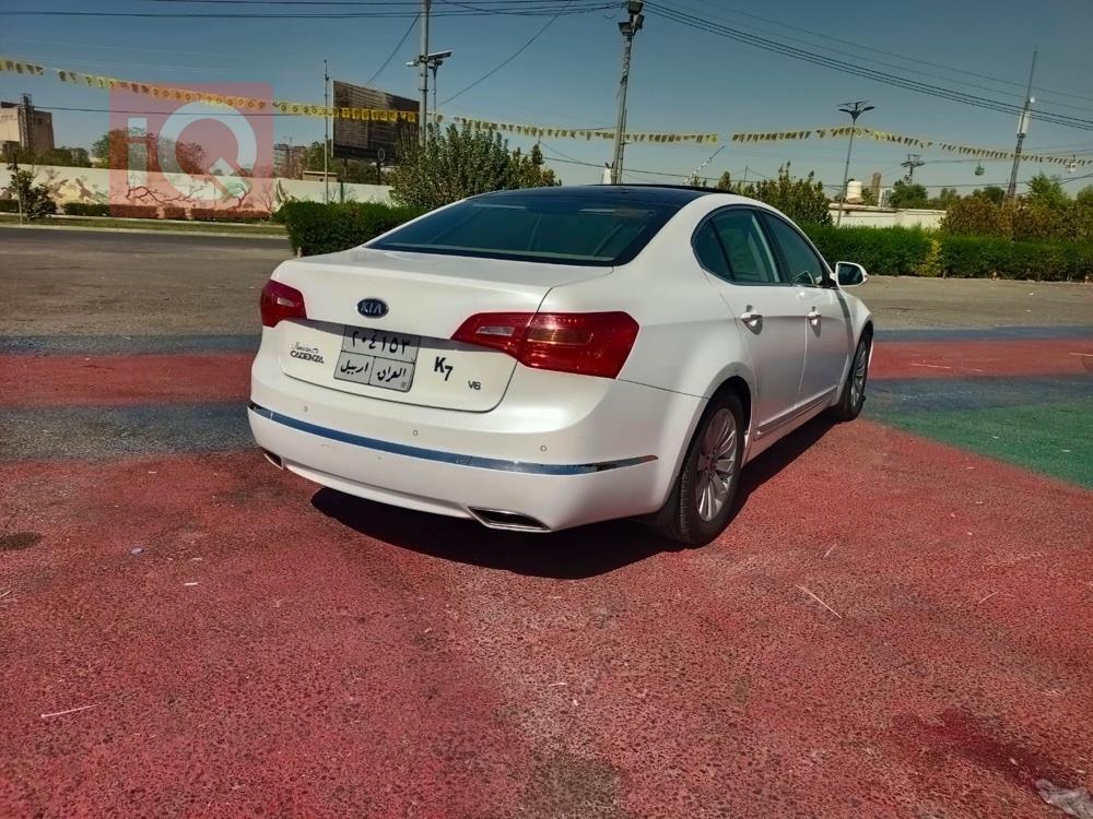 Kia Cadenza